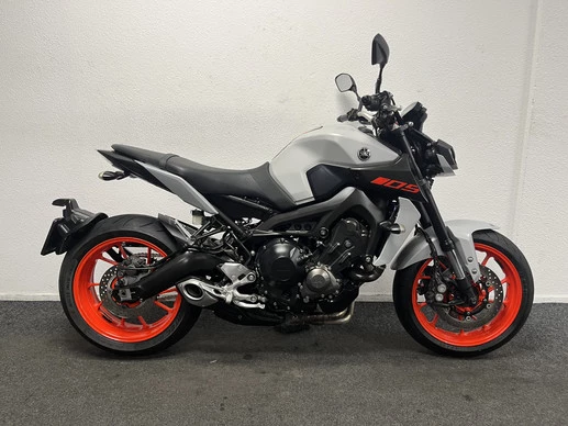 Yamaha MT 09 - Afbeelding 1 van 22