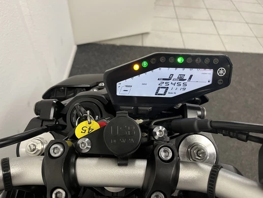 Yamaha MT 09 - Afbeelding 2 van 22