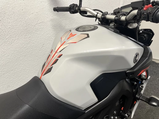 Yamaha MT 09 - Afbeelding 9 van 22