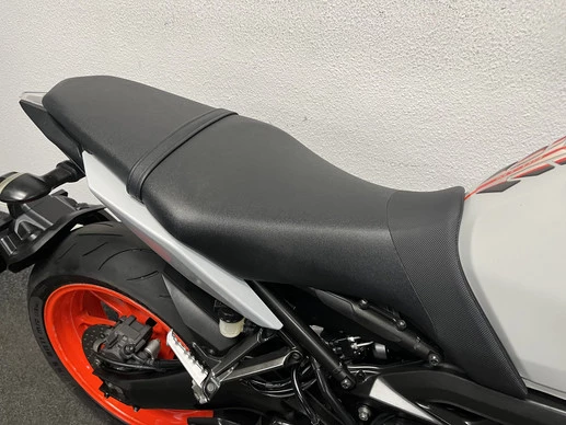 Yamaha MT 09 - Afbeelding 10 van 22
