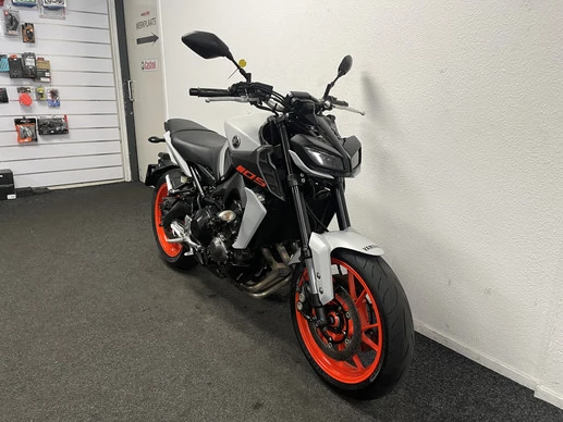 Yamaha MT 09 - Afbeelding 11 van 22
