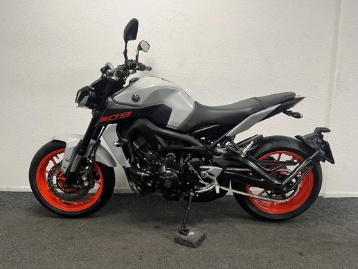 Yamaha MT 09 - Afbeelding 13 van 22