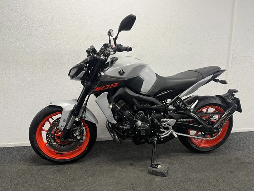 Yamaha MT 09 - Afbeelding 14 van 22