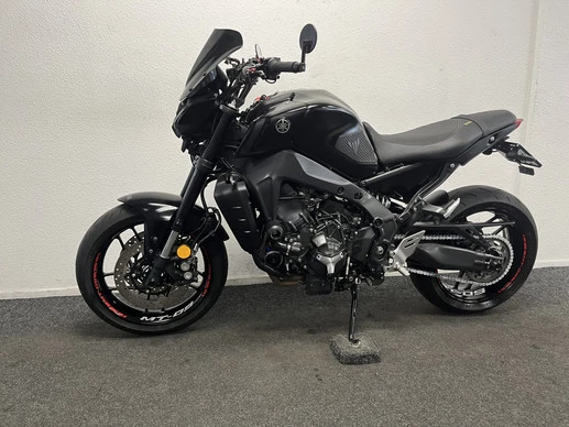 Yamaha MT 09 - Afbeelding 14 van 22