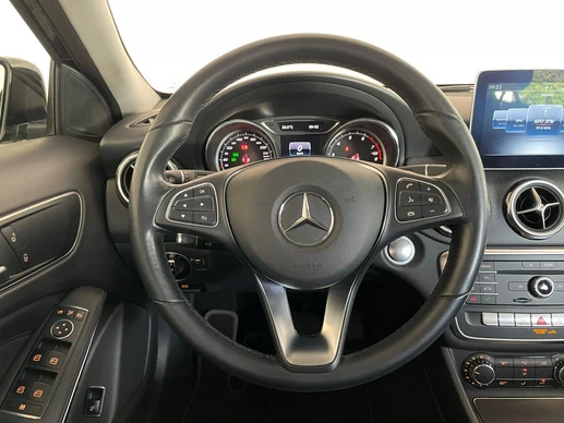 Mercedes-Benz GLA - Afbeelding 25 van 30