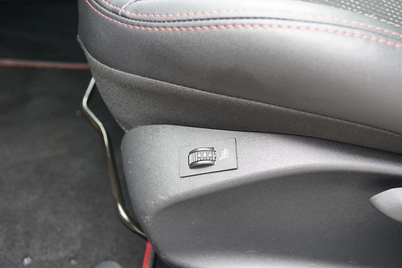 Peugeot 2008 - Afbeelding 24 van 30