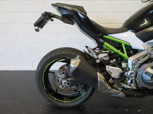 Kawasaki Z900 - Afbeelding 6 van 13