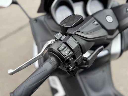 Yamaha T-MAX - Afbeelding 9 van 11
