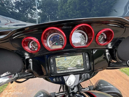Harley-Davidson Electra Glide - Afbeelding 17 van 23