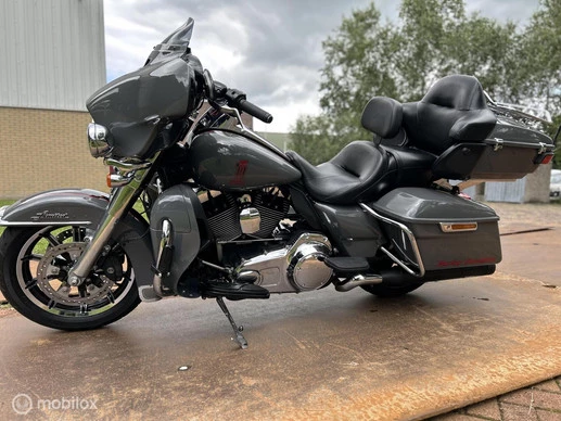 Harley-Davidson Electra Glide - Afbeelding 18 van 23