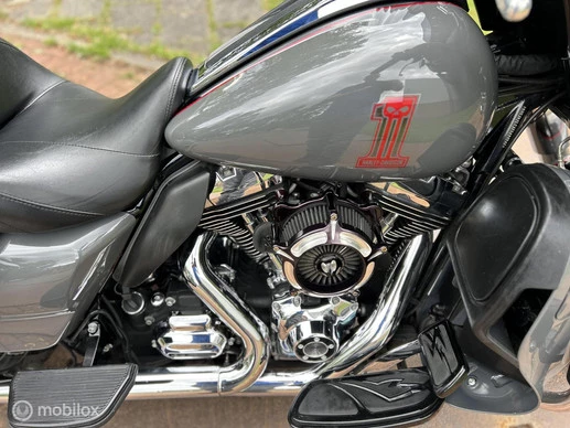 Harley-Davidson Electra Glide - Afbeelding 19 van 23