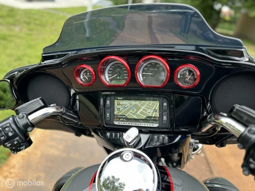 Harley-Davidson Electra Glide - Afbeelding 21 van 23