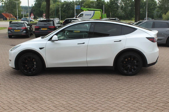 Tesla Model Y - Afbeelding 1 van 30