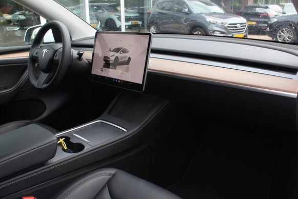 Tesla Model Y - Afbeelding 10 van 30