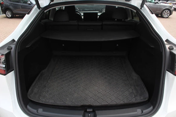 Tesla Model Y - Afbeelding 12 van 30
