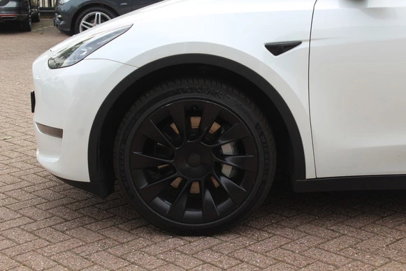 Tesla Model Y - Afbeelding 15 van 30