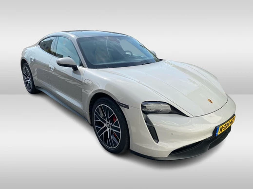 Porsche Taycan - Afbeelding 1 van 6