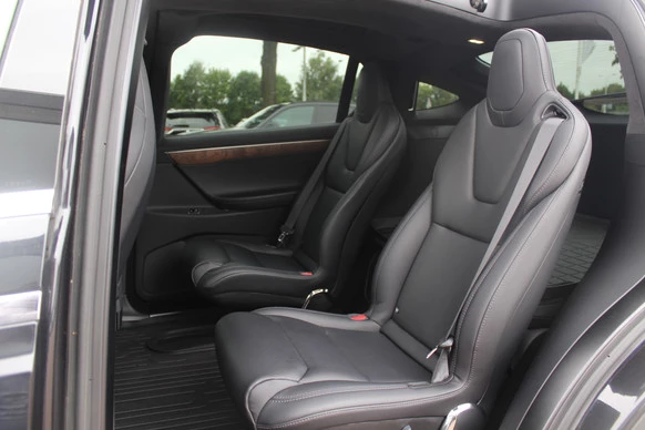 Tesla Model X - Afbeelding 13 van 30