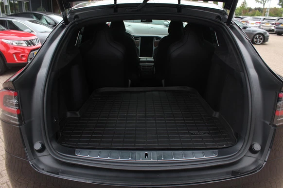 Tesla Model X - Afbeelding 18 van 30