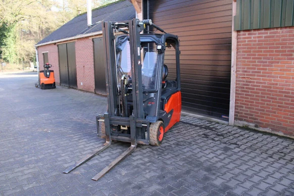 Linde  - Afbeelding 6 van 13