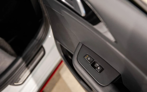 Kia Ceed - Afbeelding 13 van 30