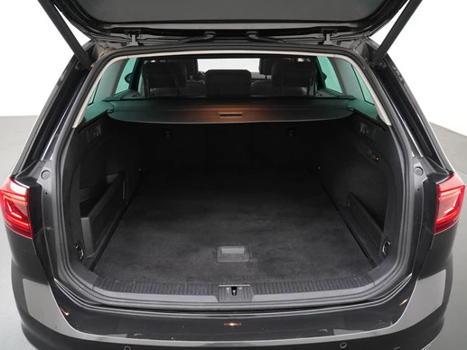 Volkswagen Passat - Afbeelding 28 van 30