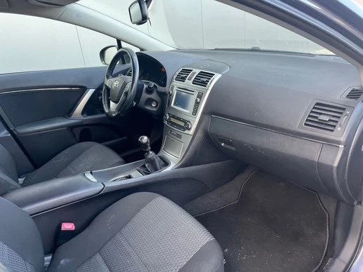 Toyota Avensis - Afbeelding 10 van 13
