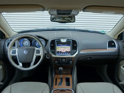 Lancia Thema - Afbeelding 12 van 30