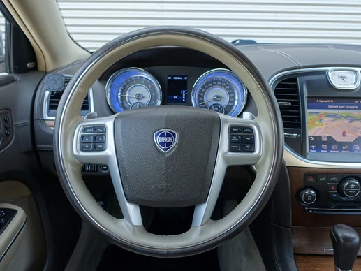 Lancia Thema - Afbeelding 13 van 30