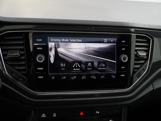 Volkswagen T-Roc - Afbeelding 14 van 30