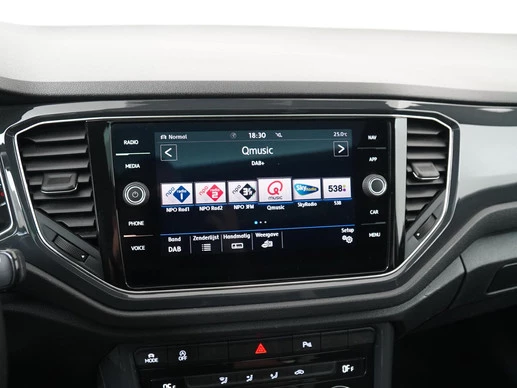 Volkswagen T-Roc - Afbeelding 17 van 30