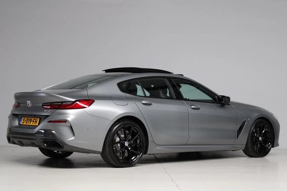 BMW 8 Serie - Afbeelding 2 van 30