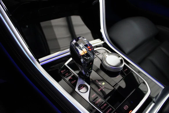 BMW 8 Serie - Afbeelding 15 van 30