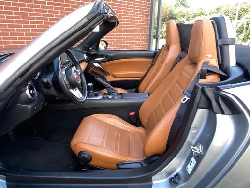 Fiat 124 Spider - Afbeelding 7 van 26