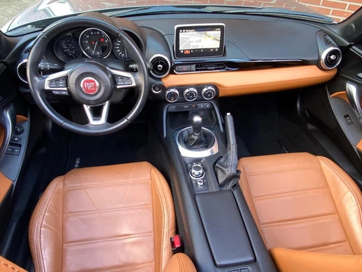 Fiat 124 Spider - Afbeelding 8 van 26
