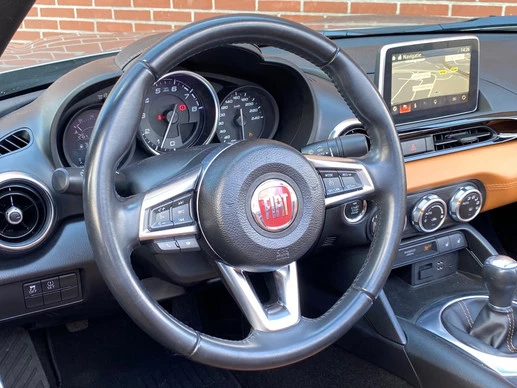 Fiat 124 Spider - Afbeelding 9 van 26