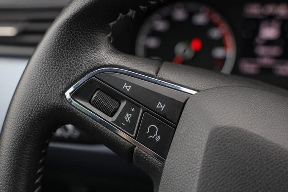 SEAT Arona - Afbeelding 18 van 30