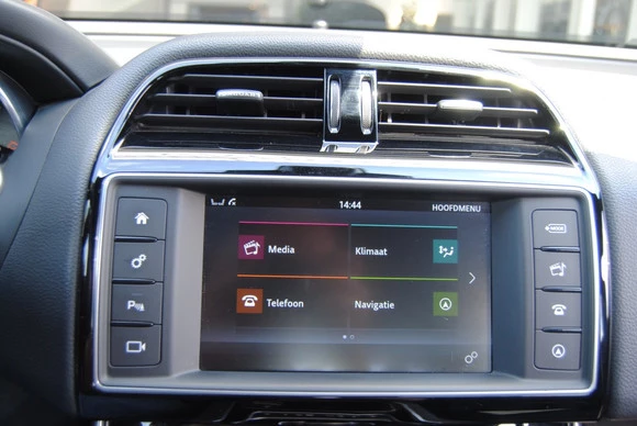 Jaguar XE - Afbeelding 19 van 24
