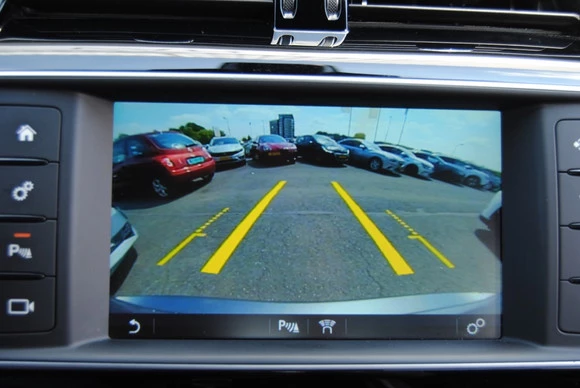 Jaguar XE - Afbeelding 20 van 24