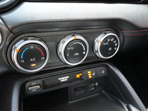 Mazda MX-5 - Afbeelding 10 van 23