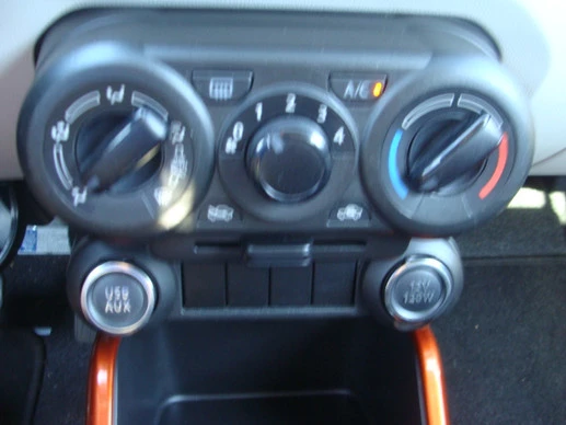 Suzuki Ignis - Afbeelding 17 van 29