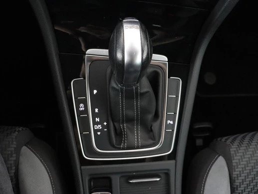 Volkswagen Golf - Afbeelding 14 van 30