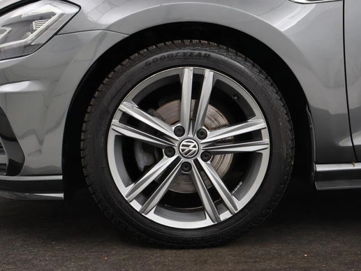 Volkswagen Golf - Afbeelding 23 van 30