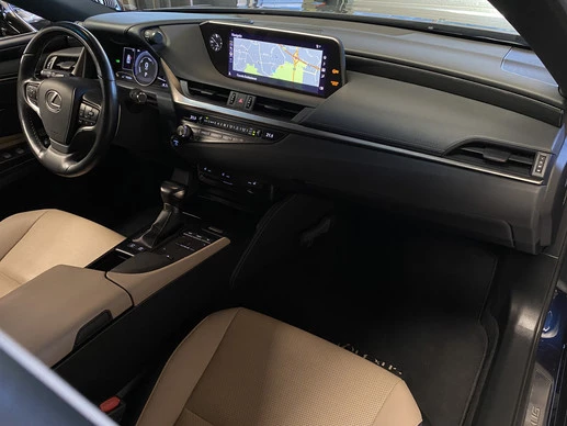 Lexus ES - Afbeelding 9 van 30