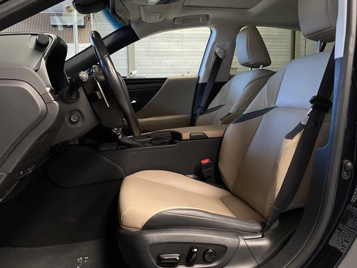 Lexus ES - Afbeelding 21 van 30