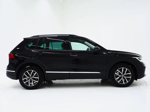 Volkswagen Tiguan - Afbeelding 10 van 30