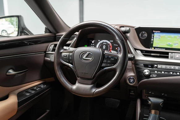 Lexus ES - Afbeelding 3 van 30