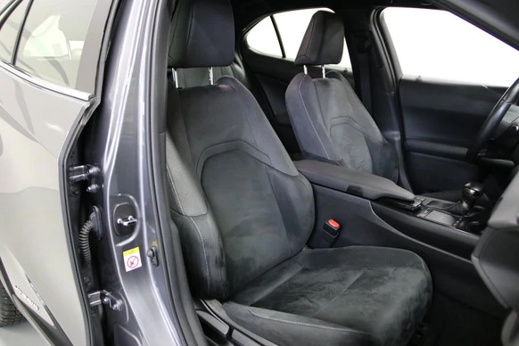 Lexus UX - Afbeelding 6 van 30