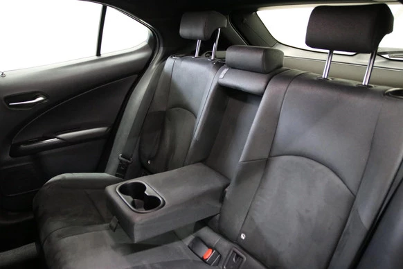 Lexus UX - Afbeelding 9 van 30