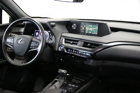 Lexus UX - Afbeelding 15 van 30